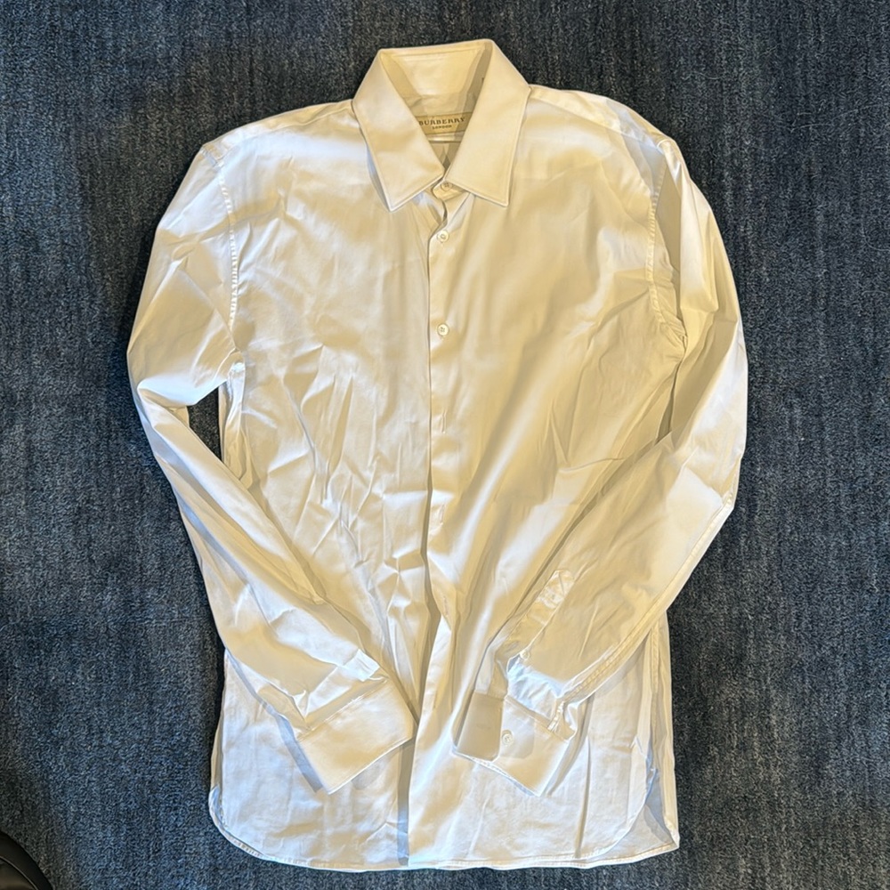 Burberry Stretch Button Down Small